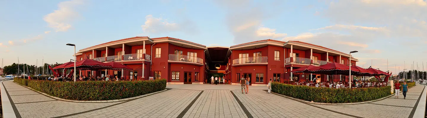 Nautica EXTERIOR
