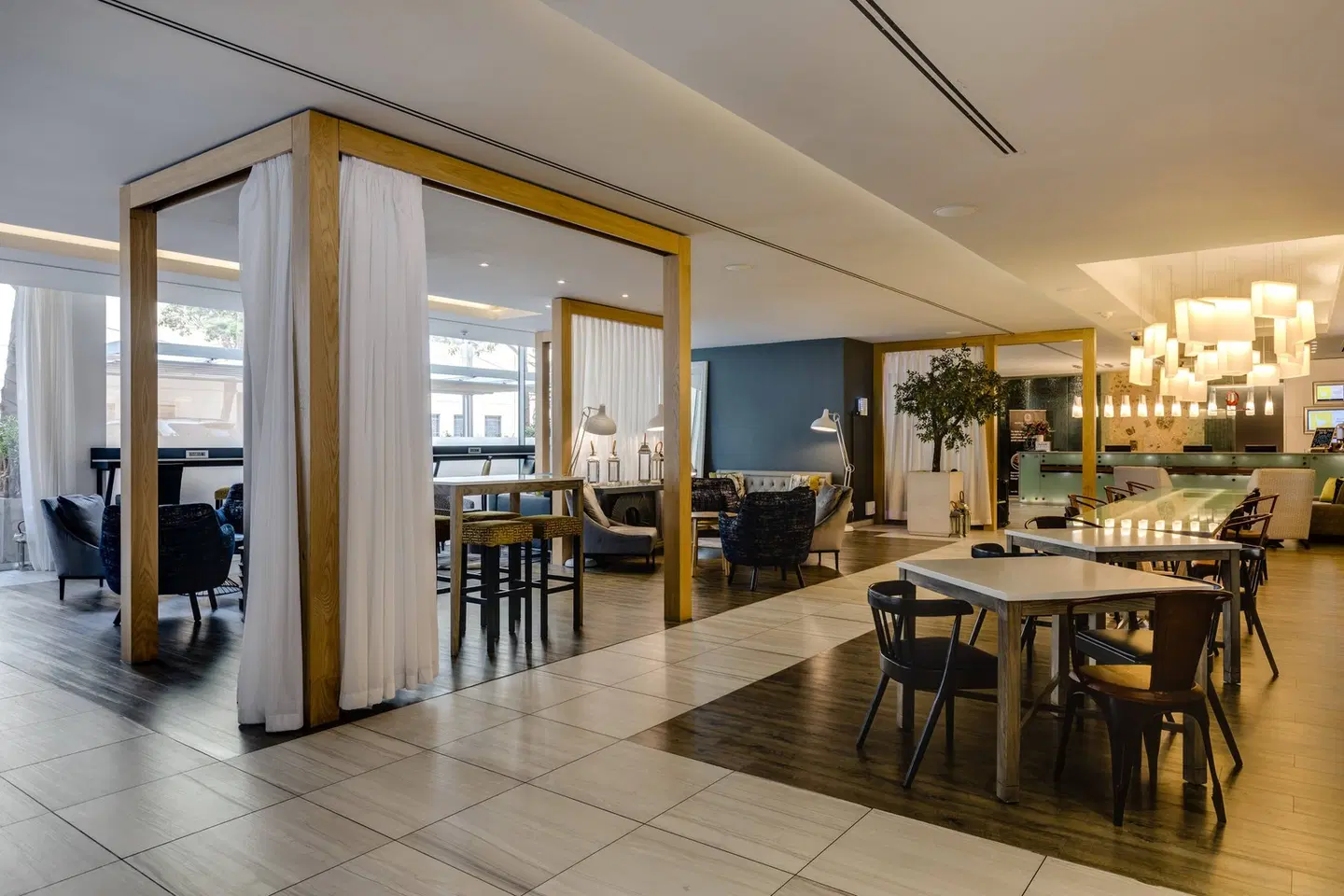 Protea Hotel by Marriott Fire & Ice! Cape Town LOUNGE_LOBBY