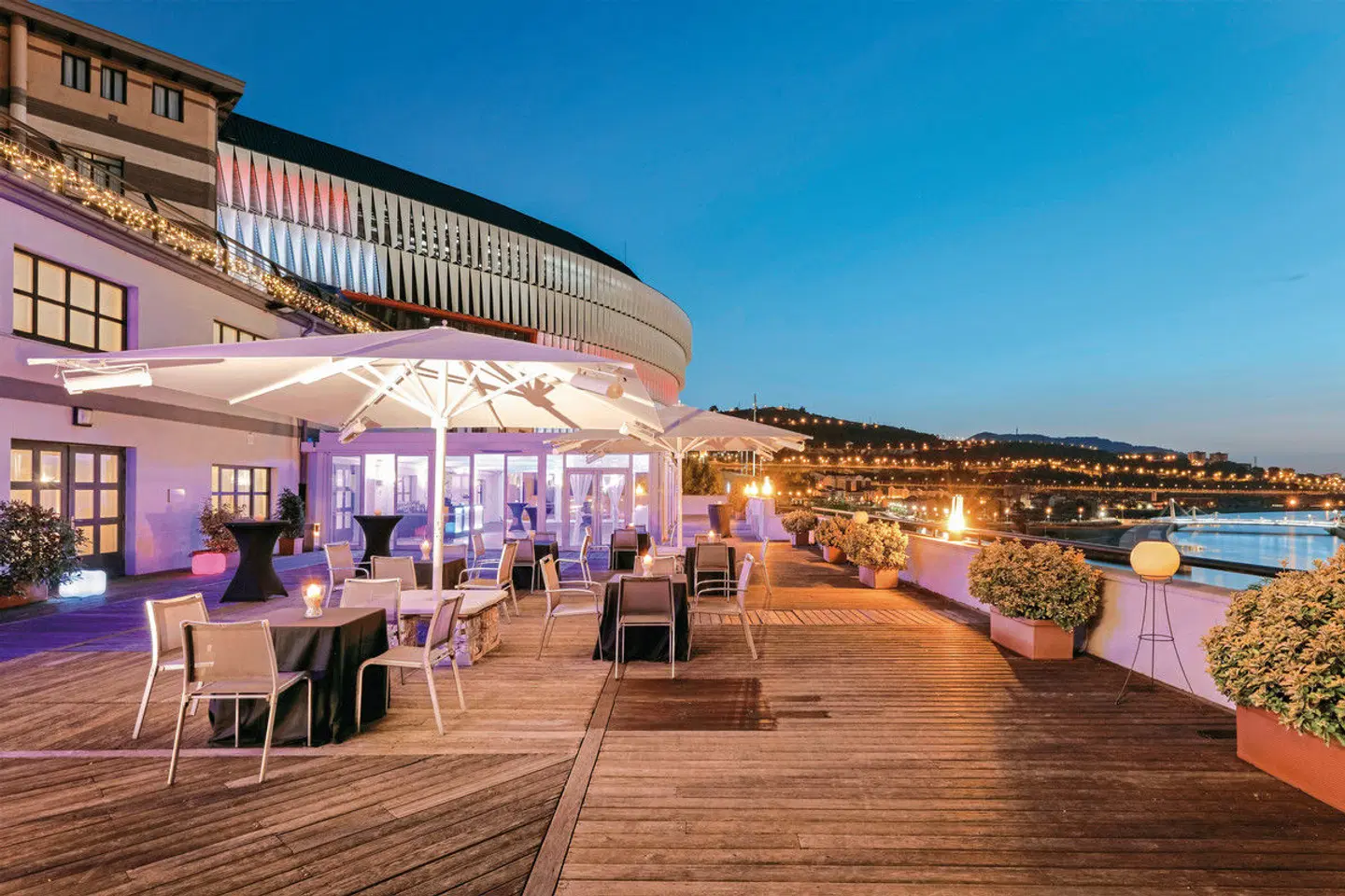 abba Euskalduna hotel Terrasse