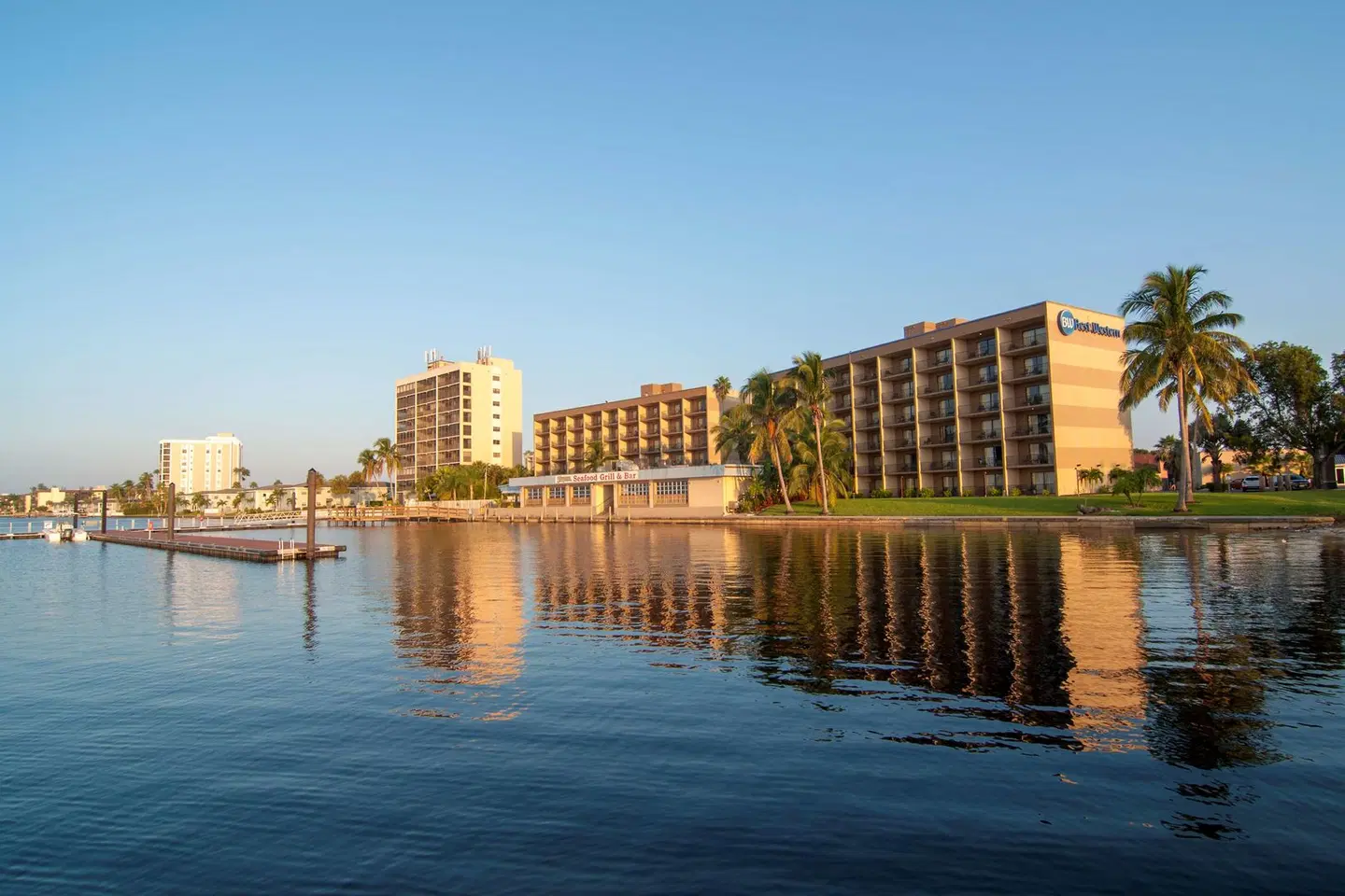Best Western Fort Myers Waterfront Strand