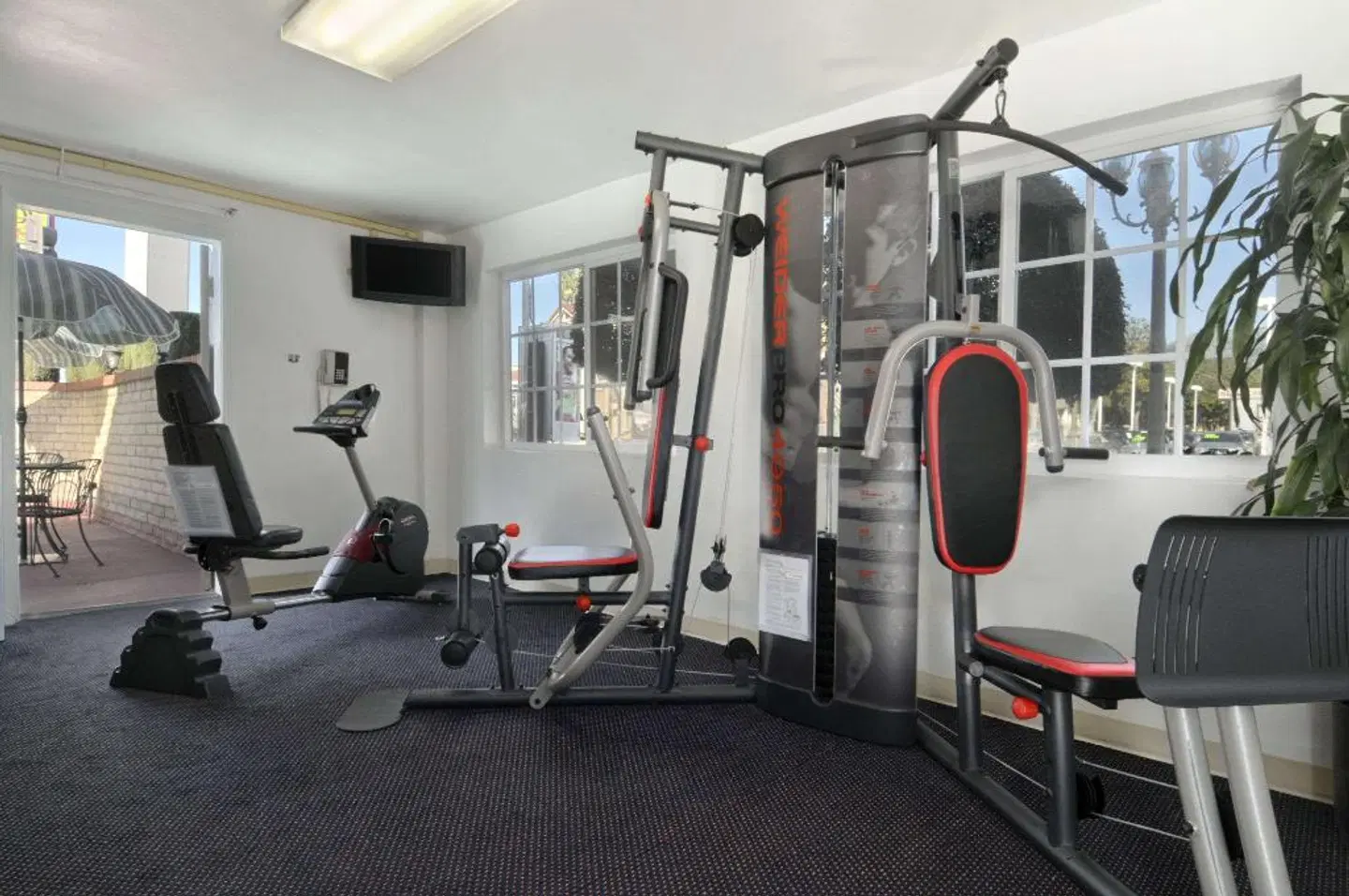 Ramada by Wyndham Pasadena SPORTS_AND_LEISURE