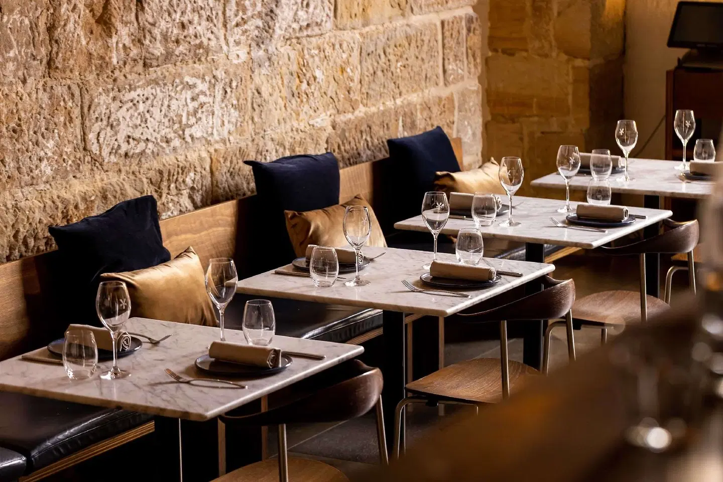 Harbour Rocks Hotel Restaurant