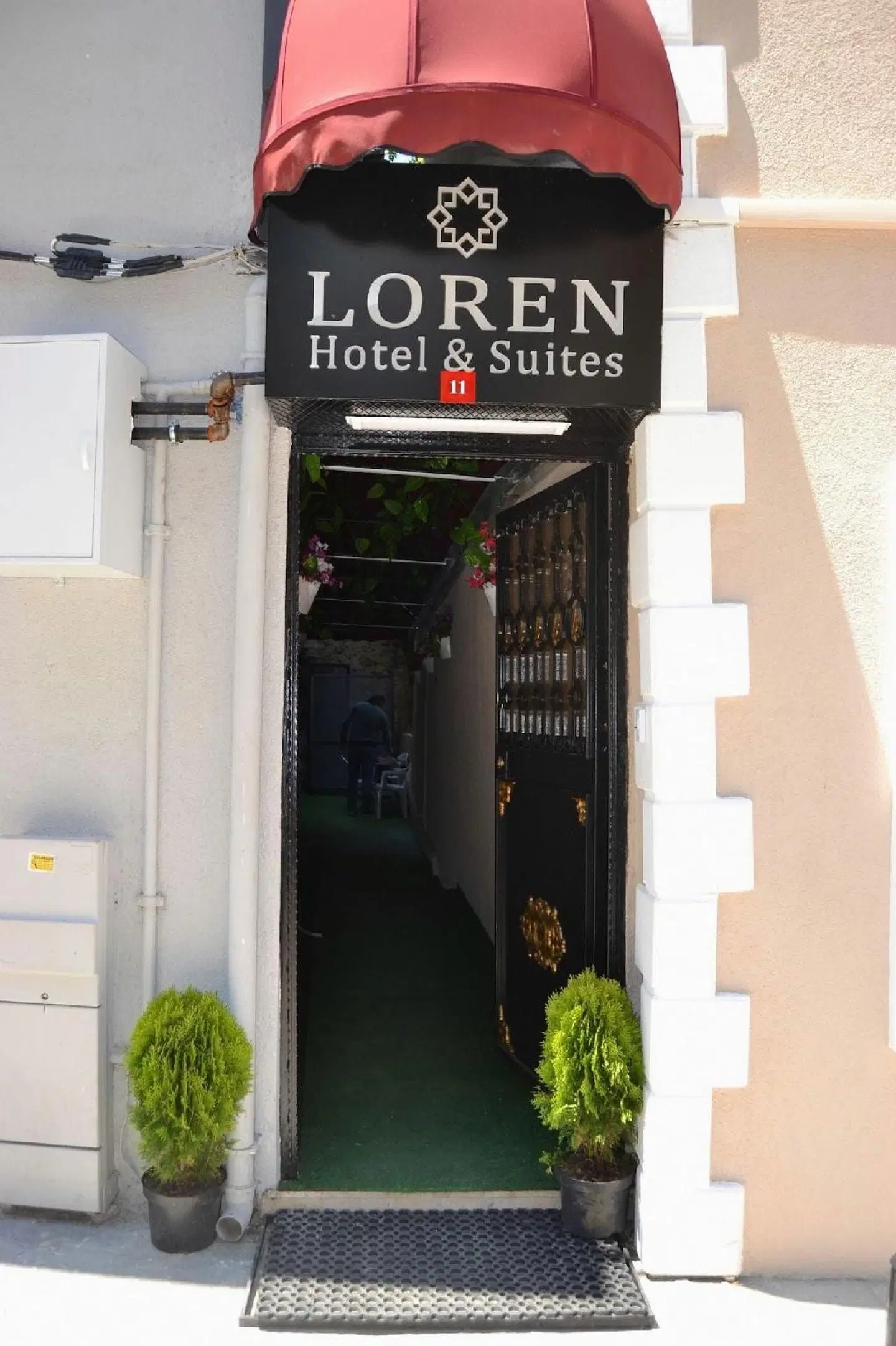 Loren Hotel&Suites EXTERIOR