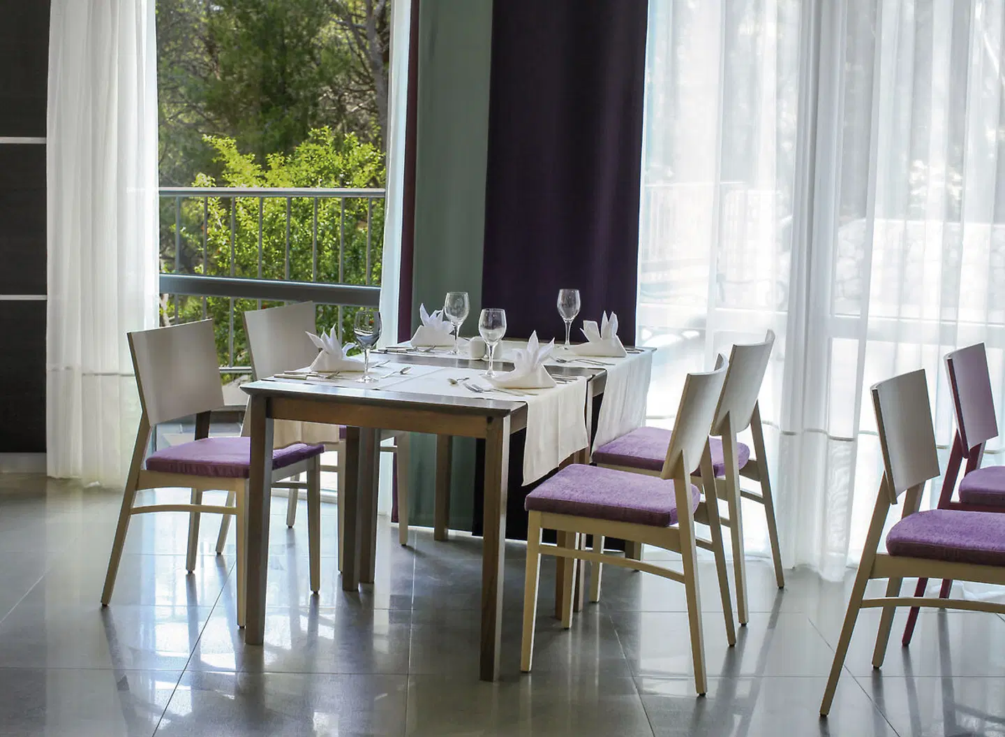Aurora Restaurant