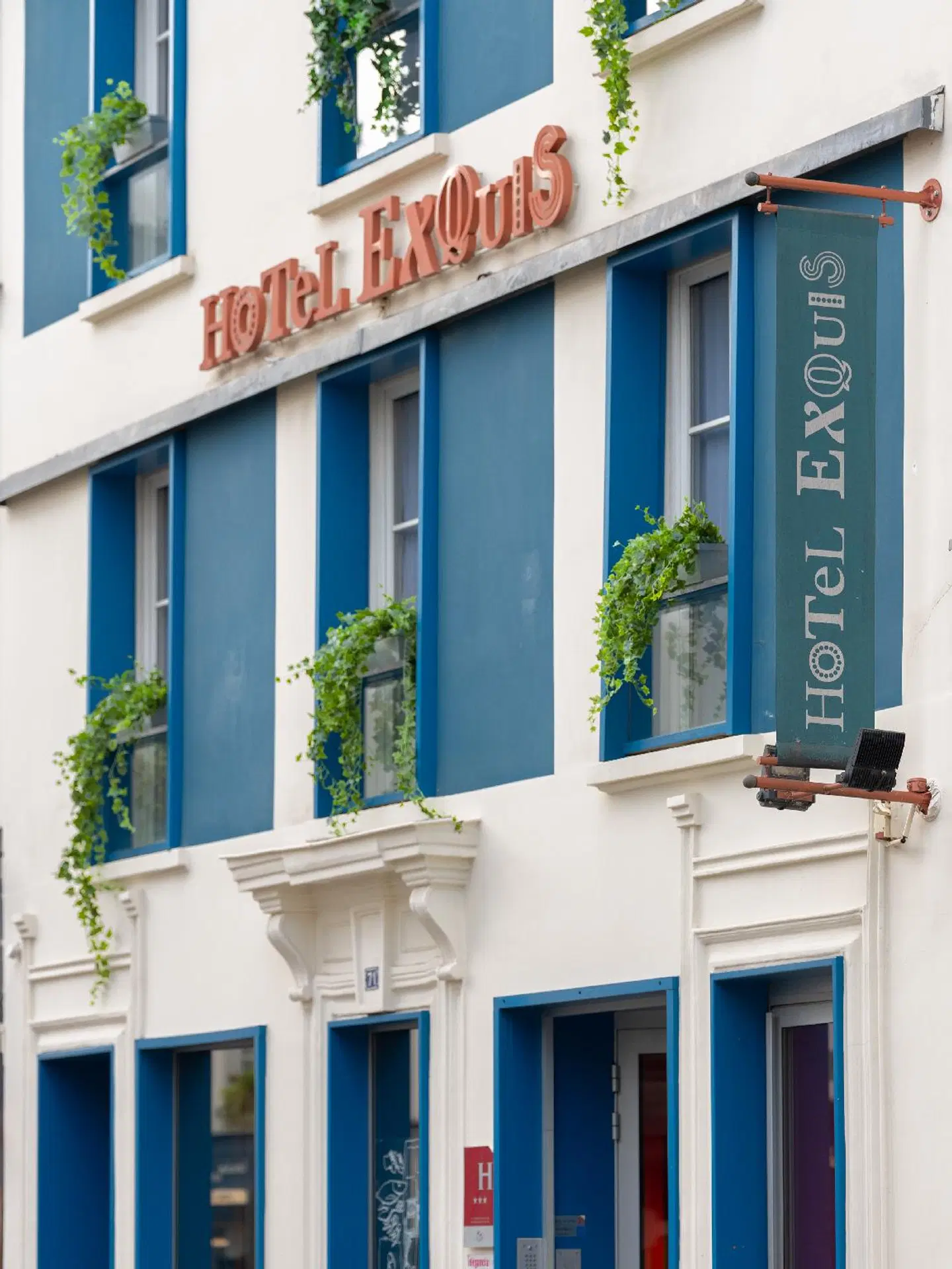 Hôtel Exquis EXTERIOR