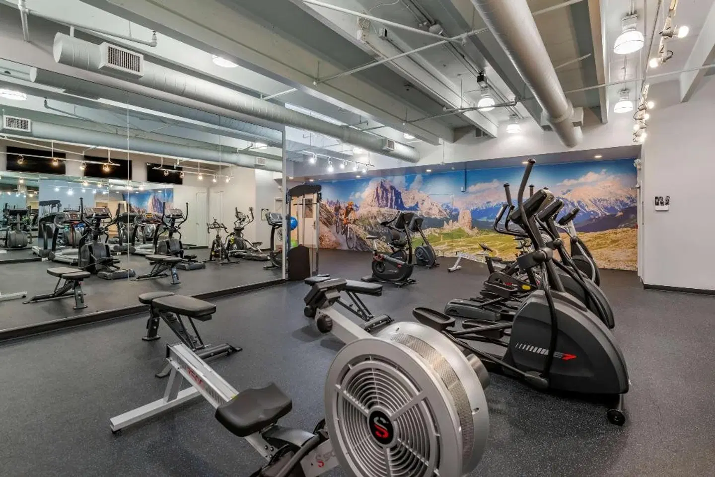 Best Western Denver East SPORTS_AND_LEISURE