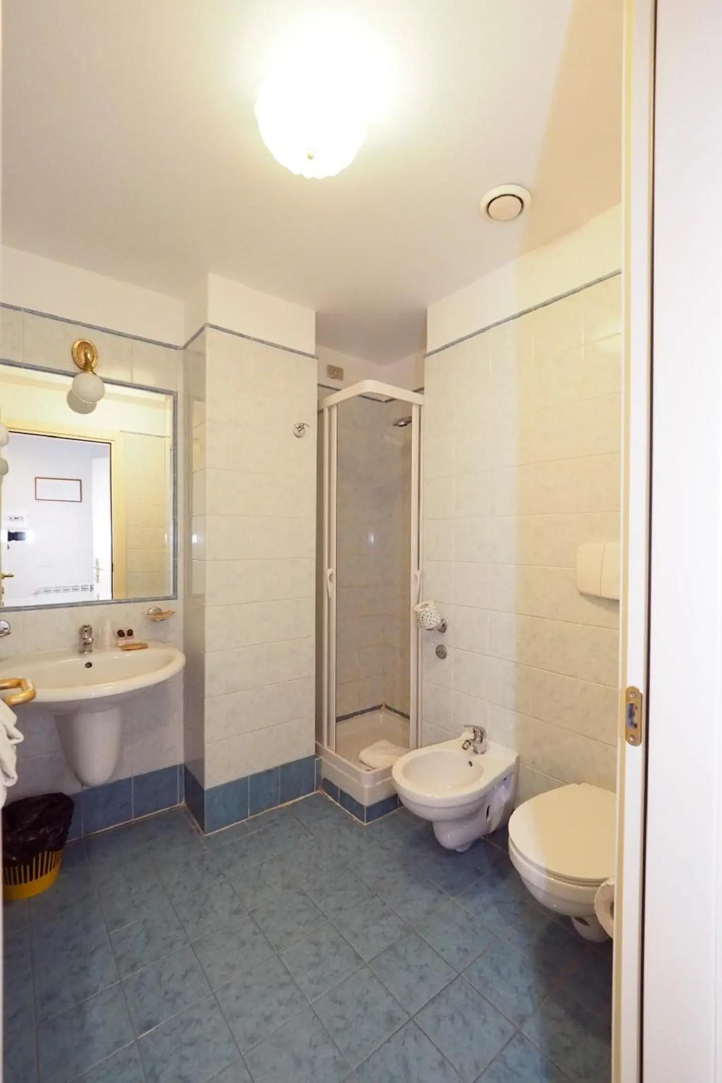 Fontana Hotel Rome Badezimmer