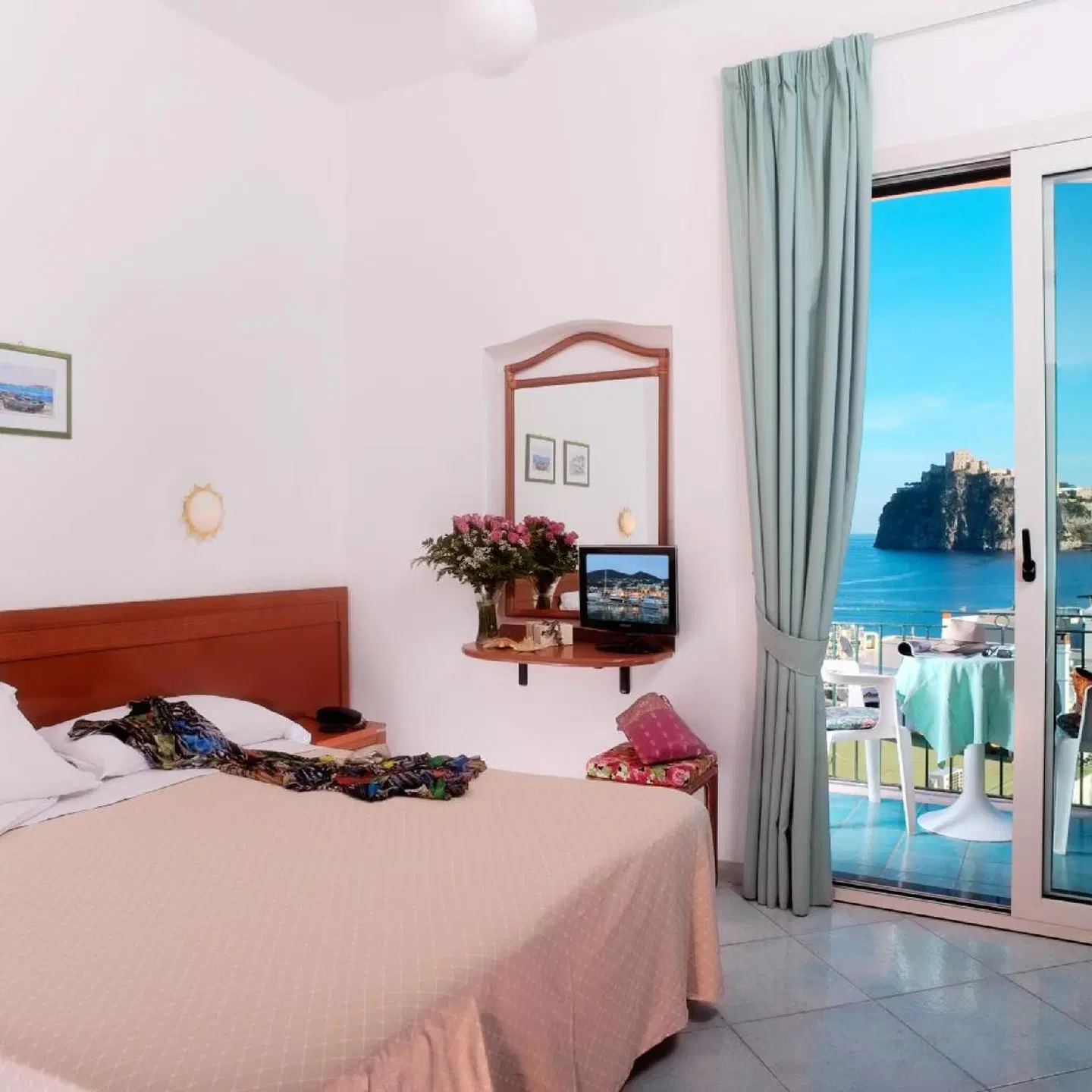 Ulisse ROOM_EXAMPLE