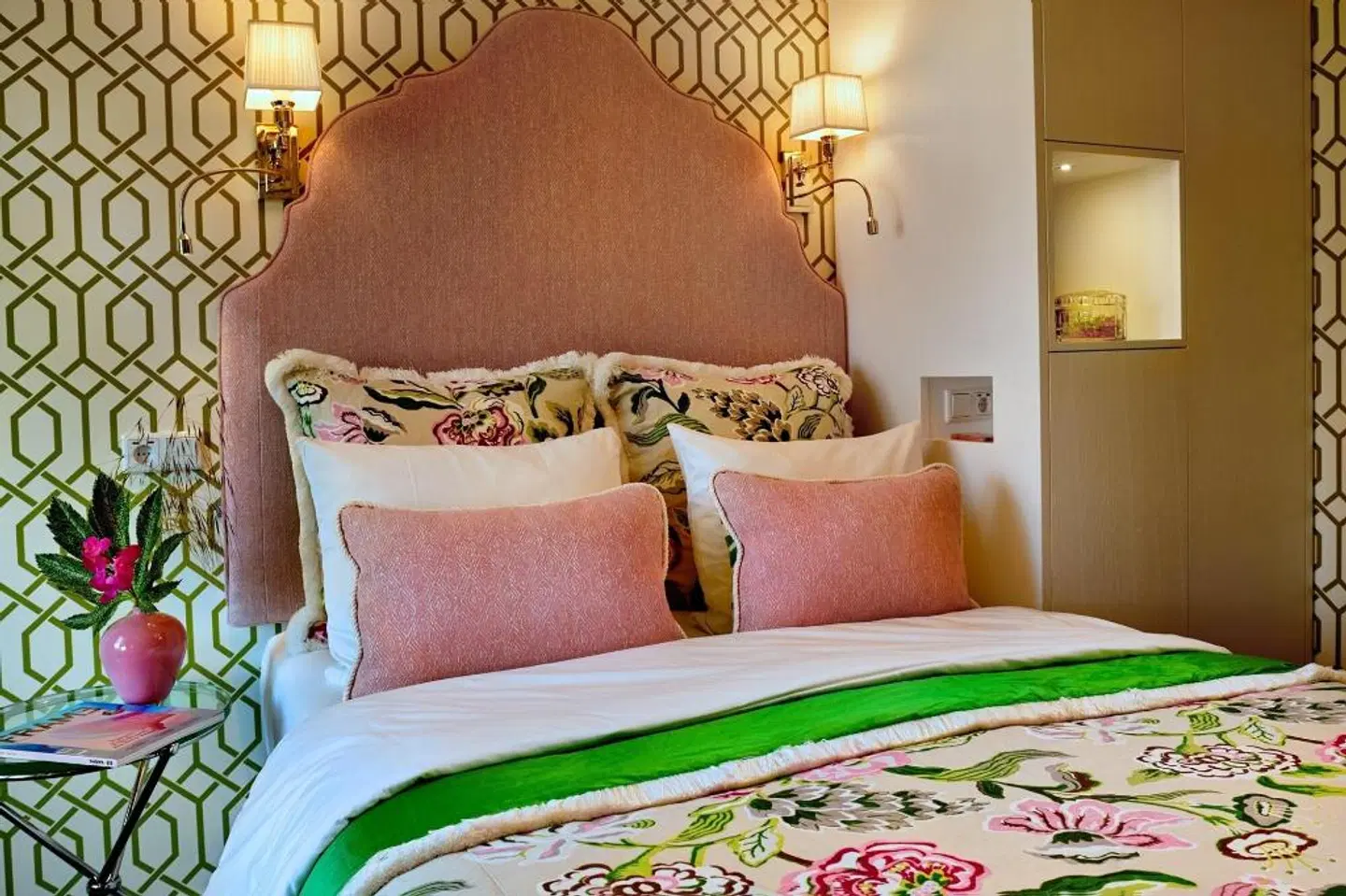 Estherea ROOM_EXAMPLE