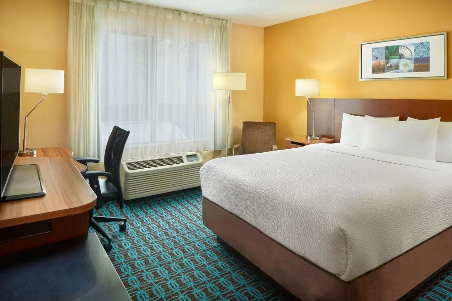Fairfield Inn & Suites by Marriott Atlanta Buckhead ROOM_EXAMPLE