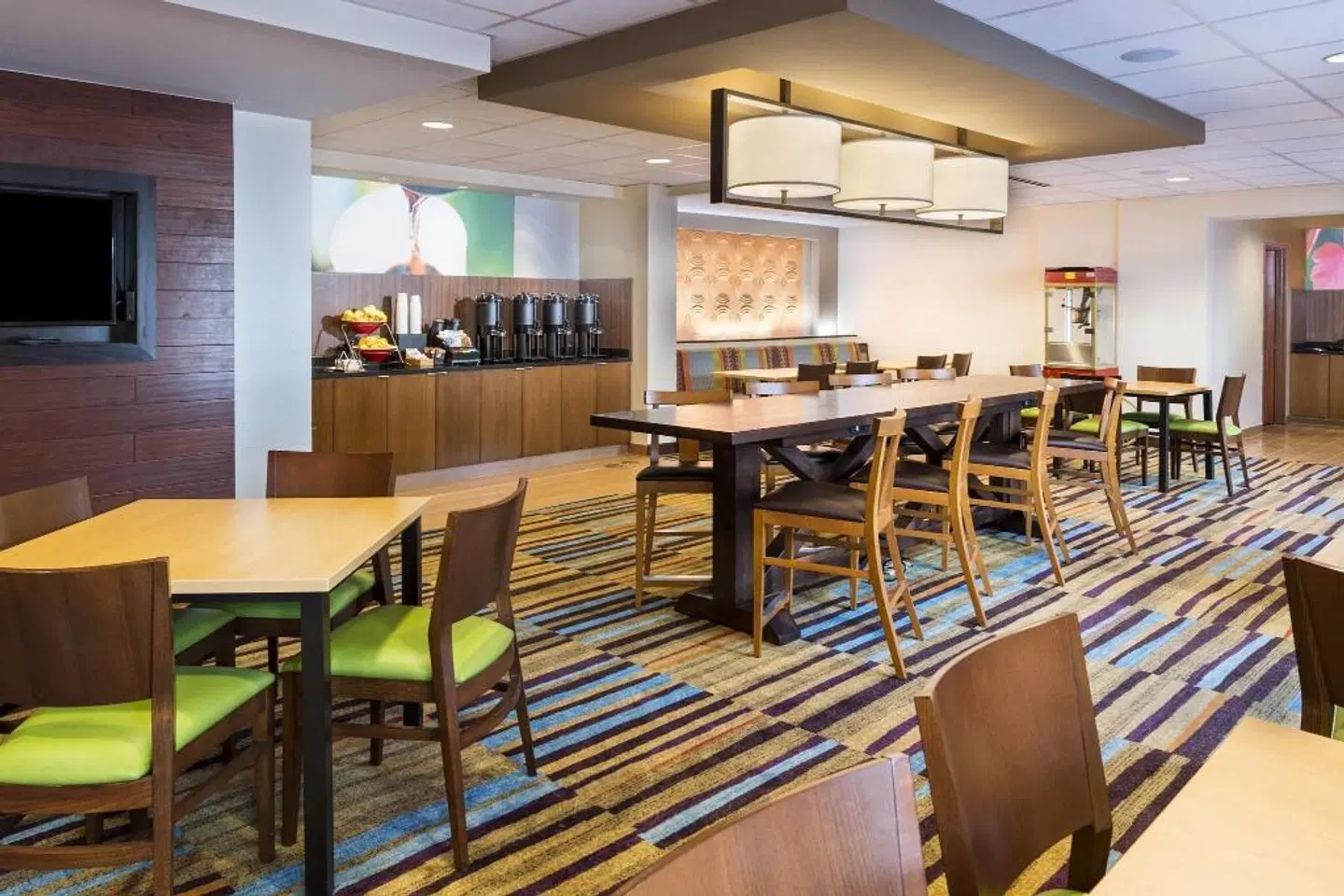 Fairfield Inn & Suites by Marriott Atlanta Buckhead Bar