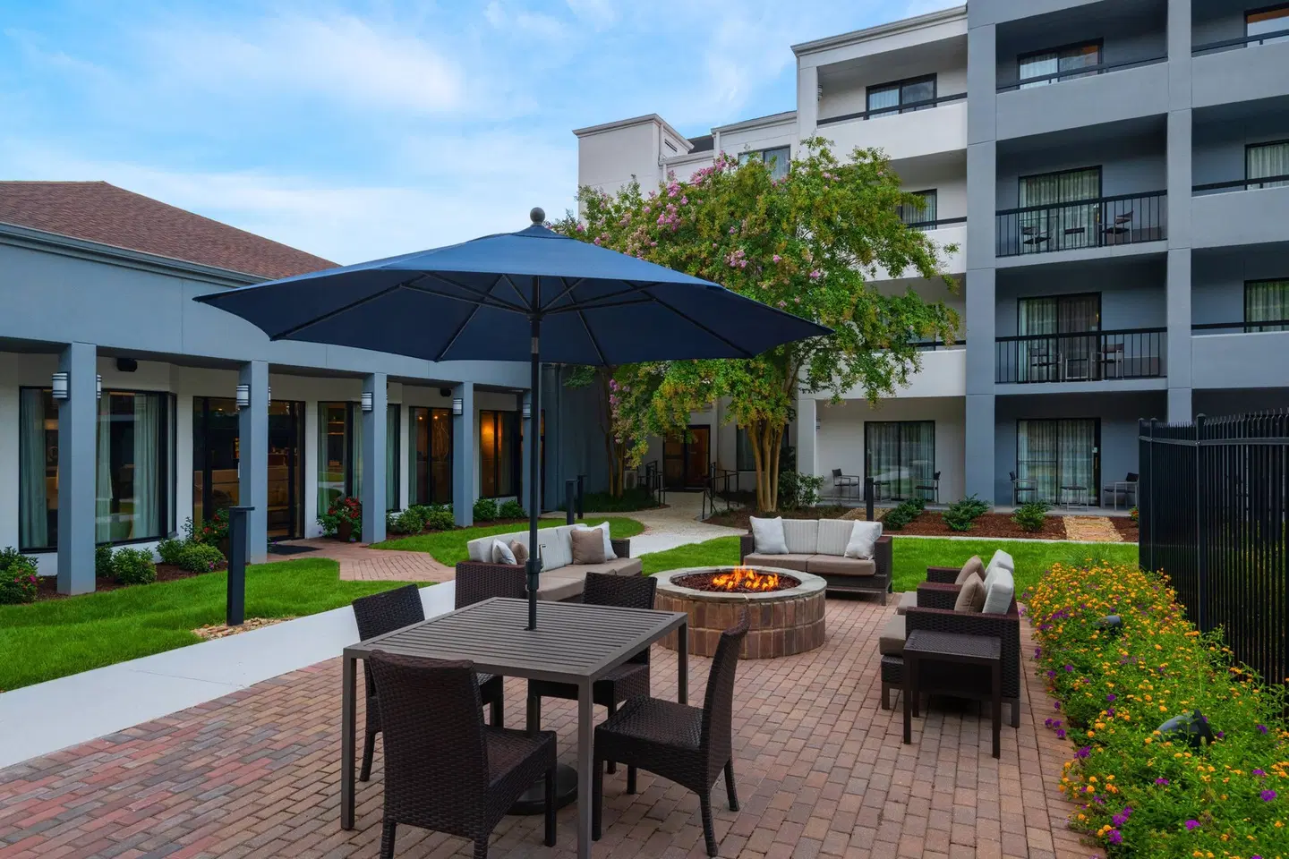 Courtyard by Marriott Atlanta Perimeter Center Terrasse