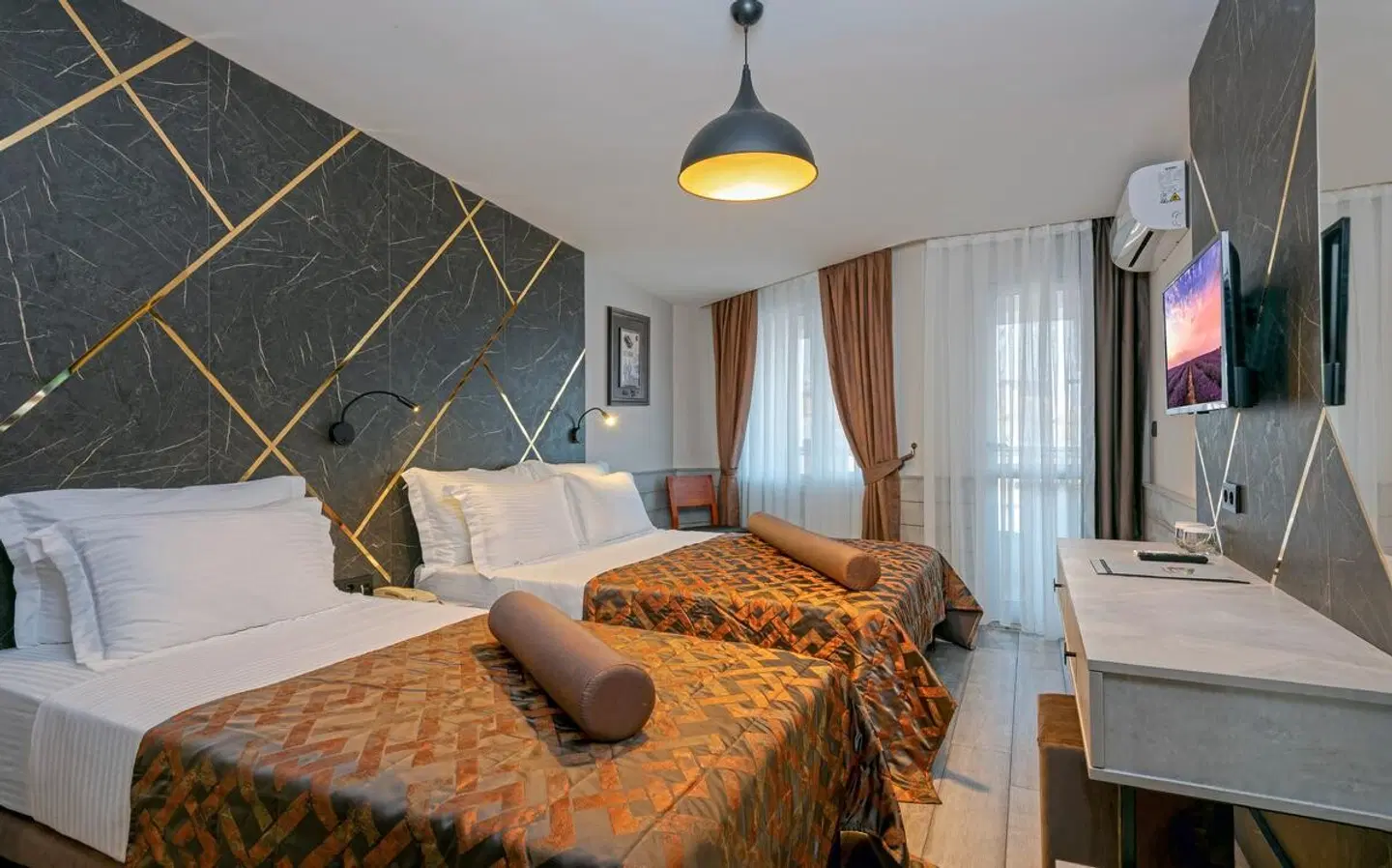 Monart City ROOM_EXAMPLE