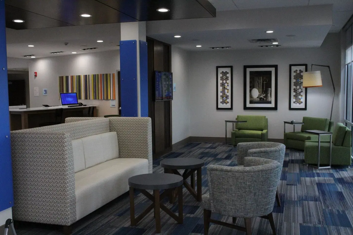 Holiday Inn Express & Suites Milledgeville by IHG LOUNGE_LOBBY