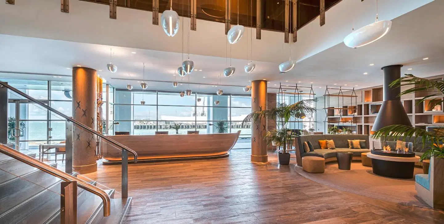 Hilton Auckland LOUNGE_LOBBY