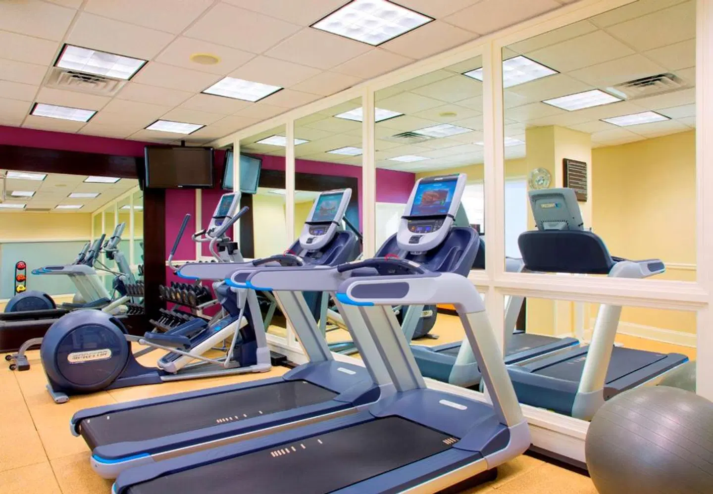 DoubleTree by Hilton Hotel Savannah Historic District SPORTS_AND_LEISURE