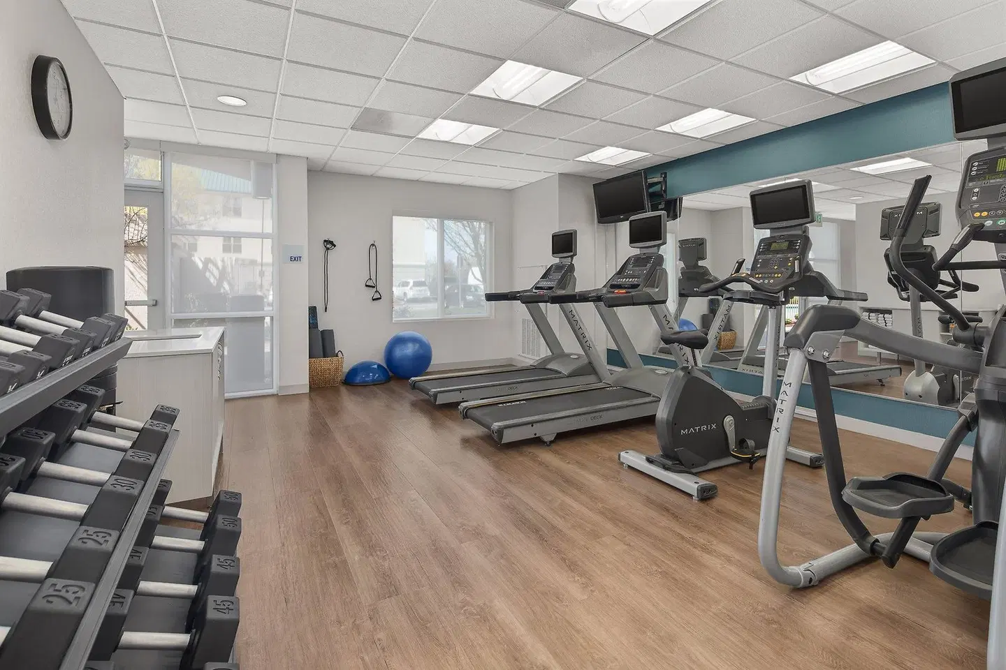Holiday Inn Express & Suites Sacramento Airport Natomas by IHG SPORTS_AND_LEISURE