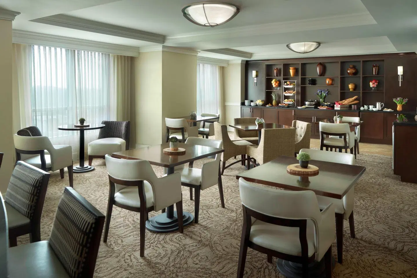 Macon Marriott City Center Bar