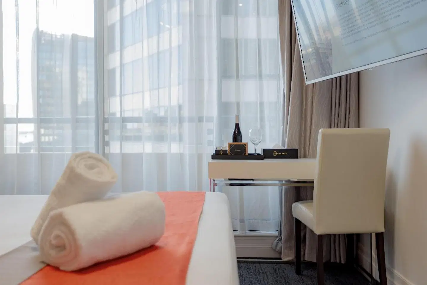 Sydney Hotel Harbour Suites ROOM_EXAMPLE
