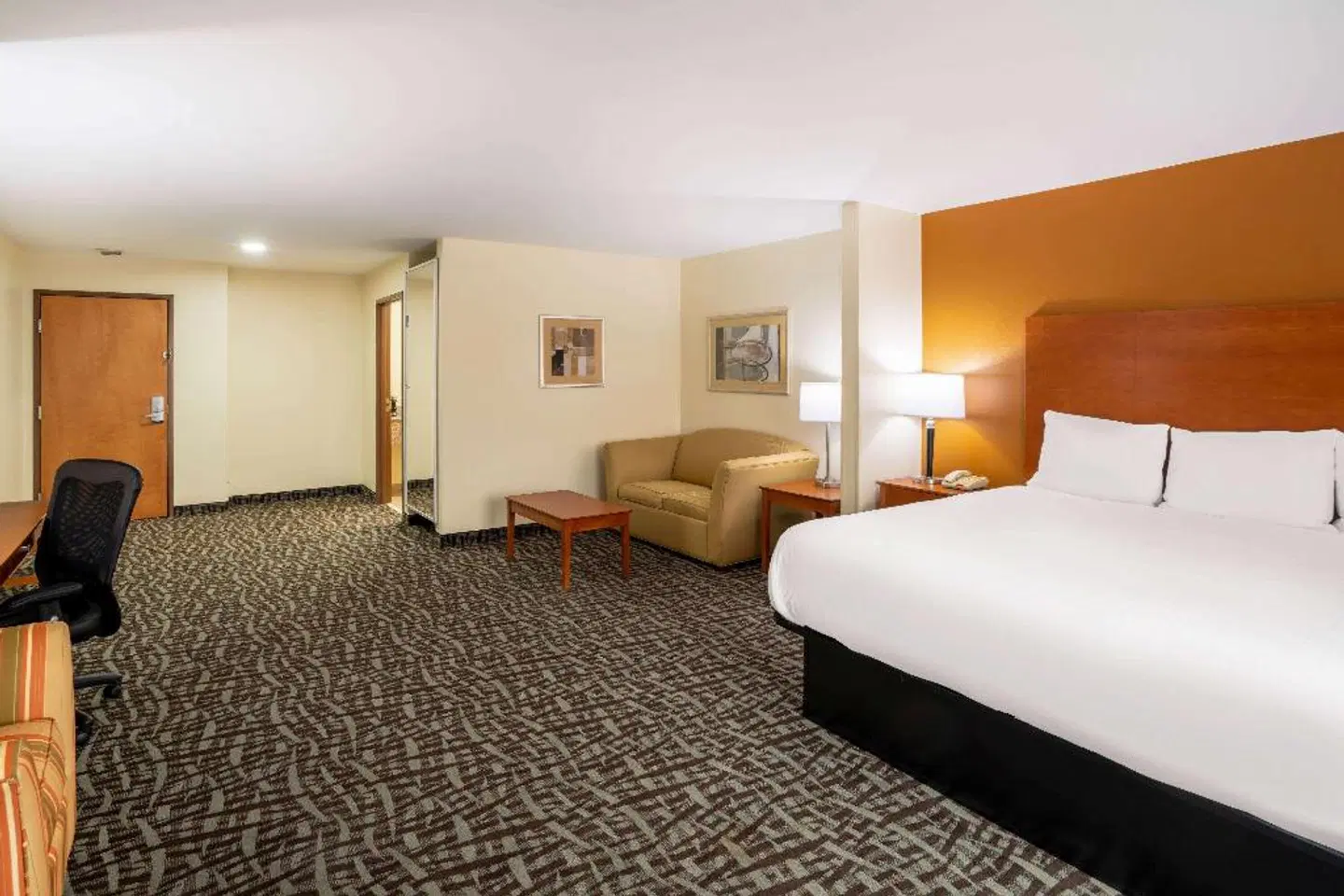 Baymont Inn and Suites Savannah South ROOM_EXAMPLE
