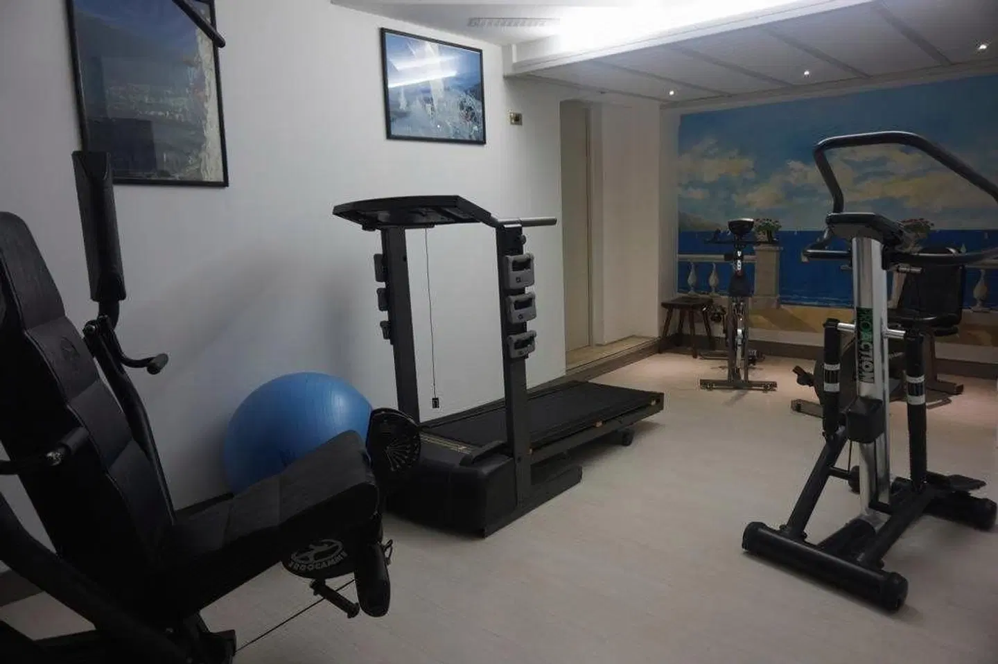Riviera SPORTS_AND_LEISURE