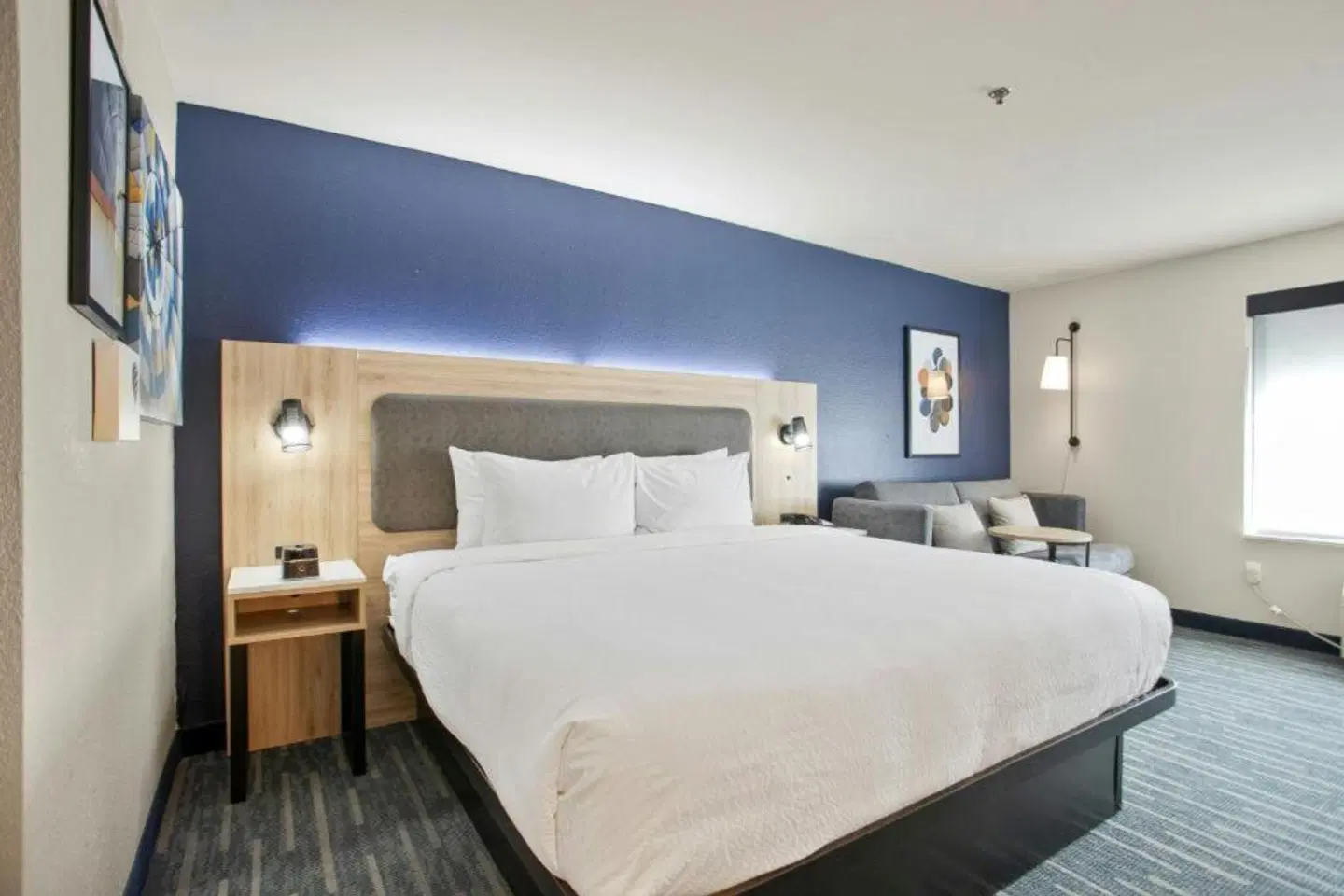 City Express by Marriott Duluth ROOM_EXAMPLE