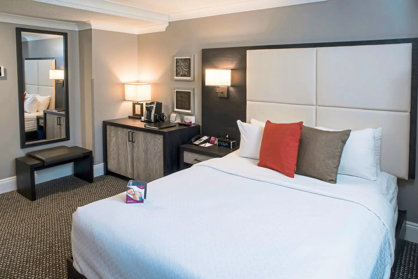 Crowne Plaza Fredericton Lord Beaverbrook ROOM_EXAMPLE