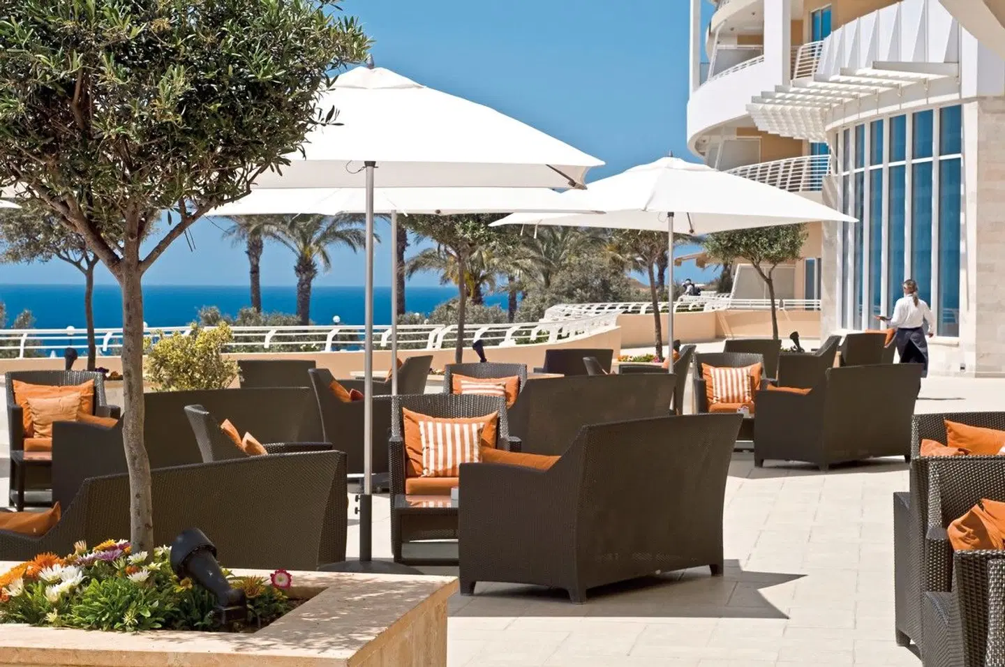 Radisson Blu Resort & Spa Golden Sands Bar