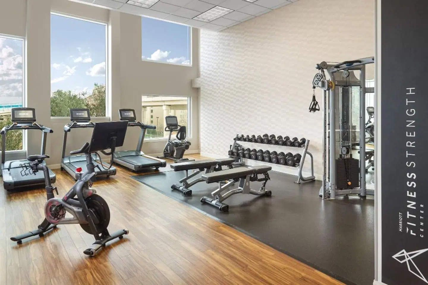 Atlanta Airport Marriott Gateway SPORTS_AND_LEISURE