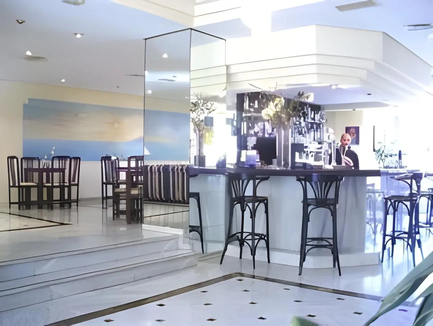 Hotel El Faro Marbella Bar