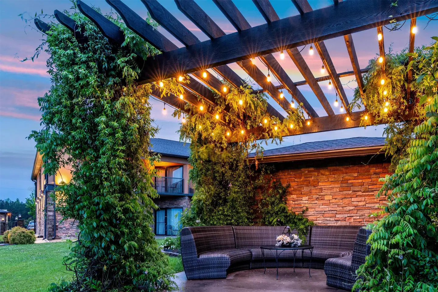 Aiden By Best Western @ Warm Springs Hotel And Event Center Terrasse