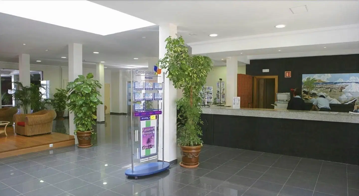 Cinco Plazas LOUNGE_LOBBY
