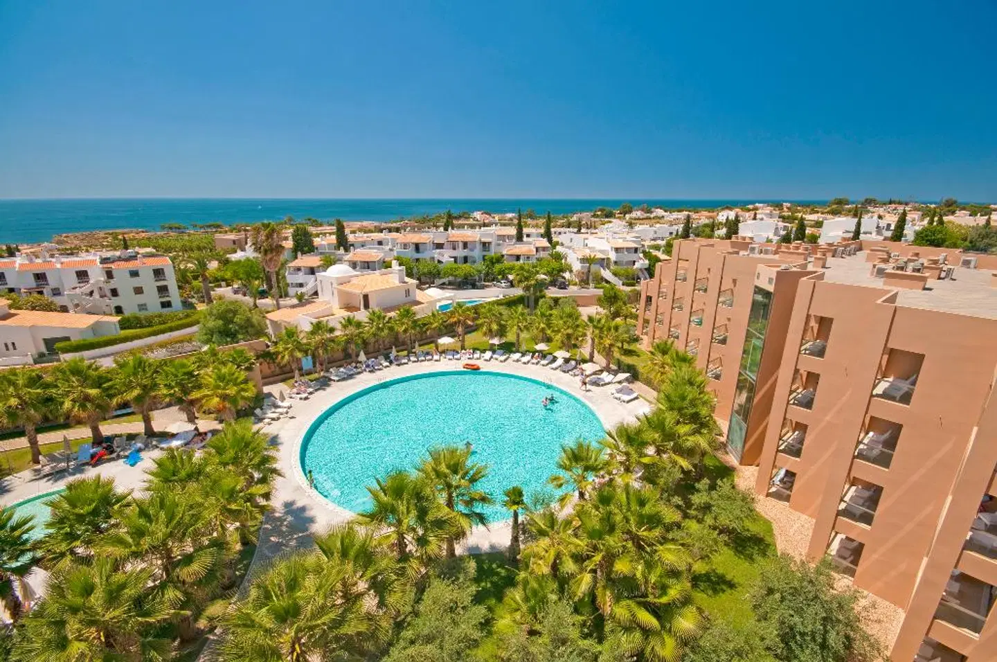 NAU São Rafael Suites OUTDOOR_POOL
