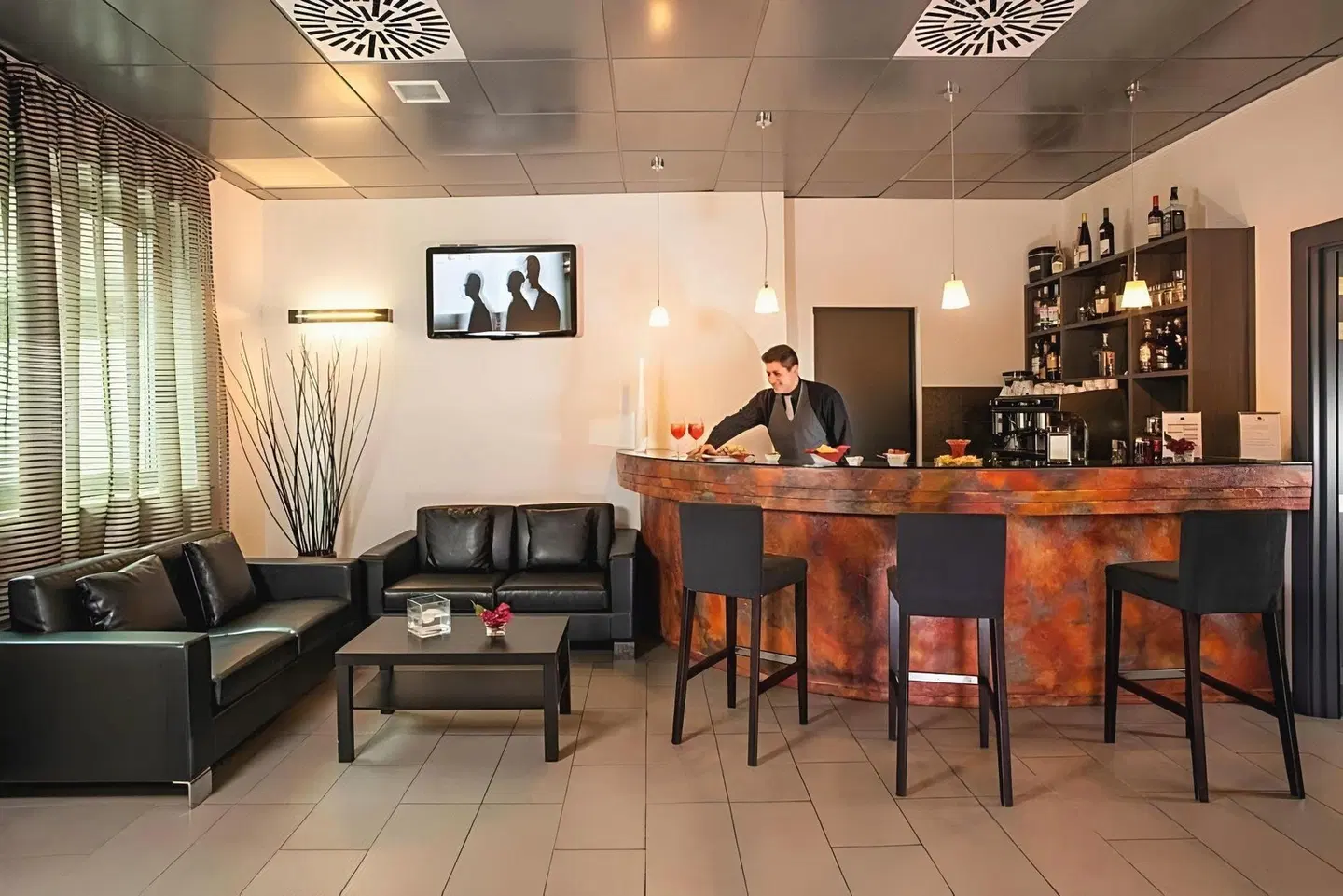 Hotel Artis Bar