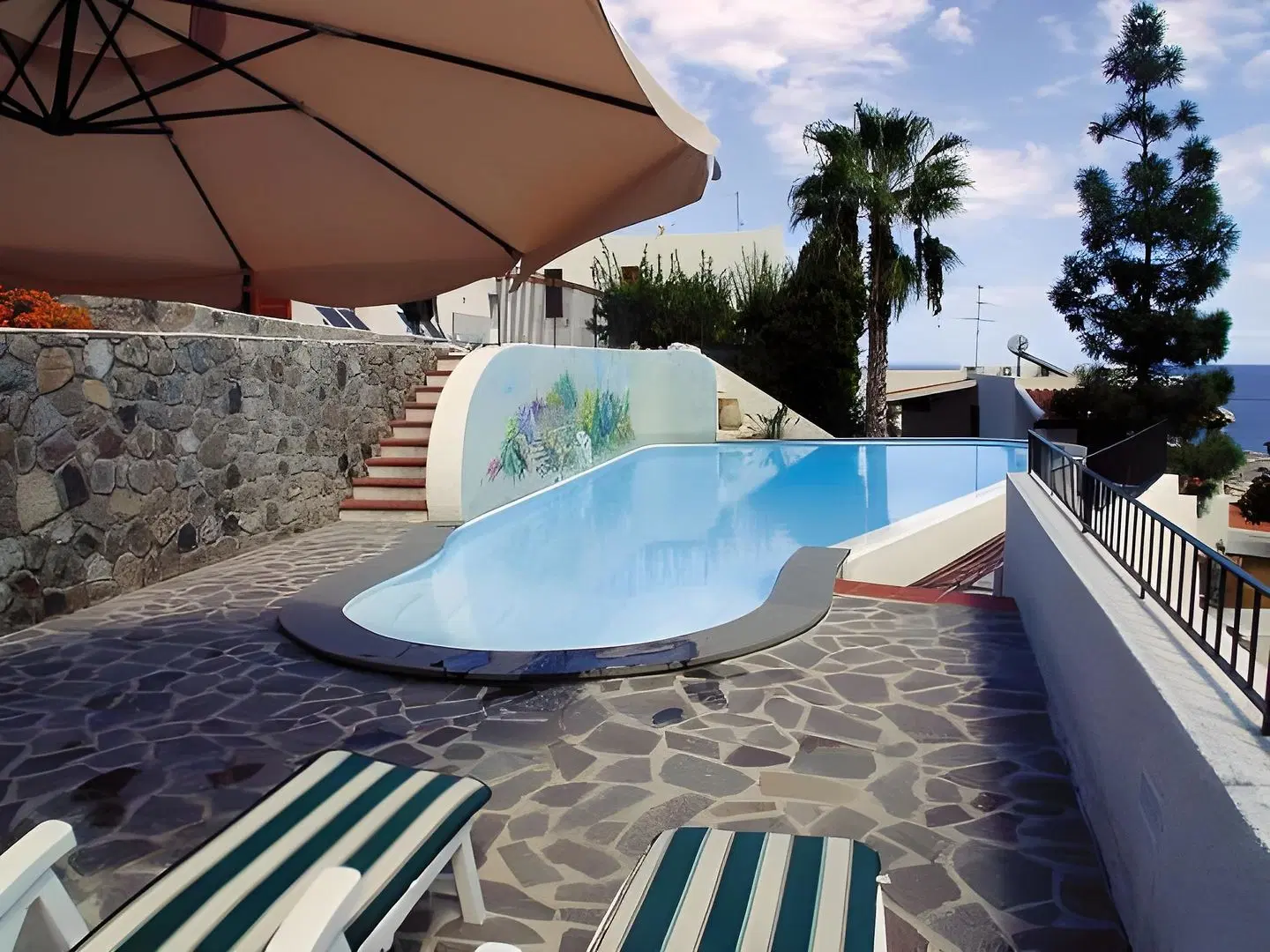 Hotel Residence La Villetta OUTDOOR_POOL