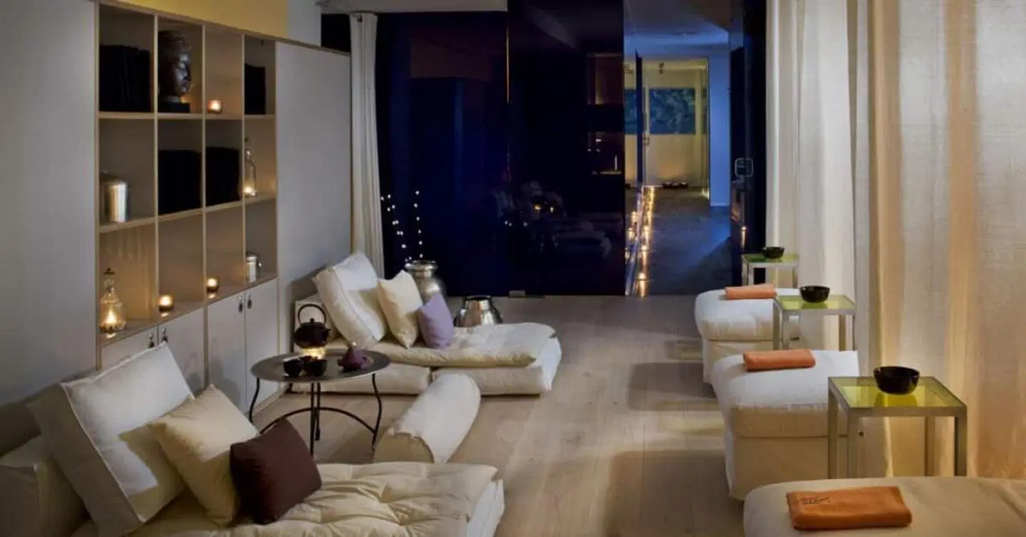 The Level at Meliá Barcelona Sky LOUNGE_LOBBY