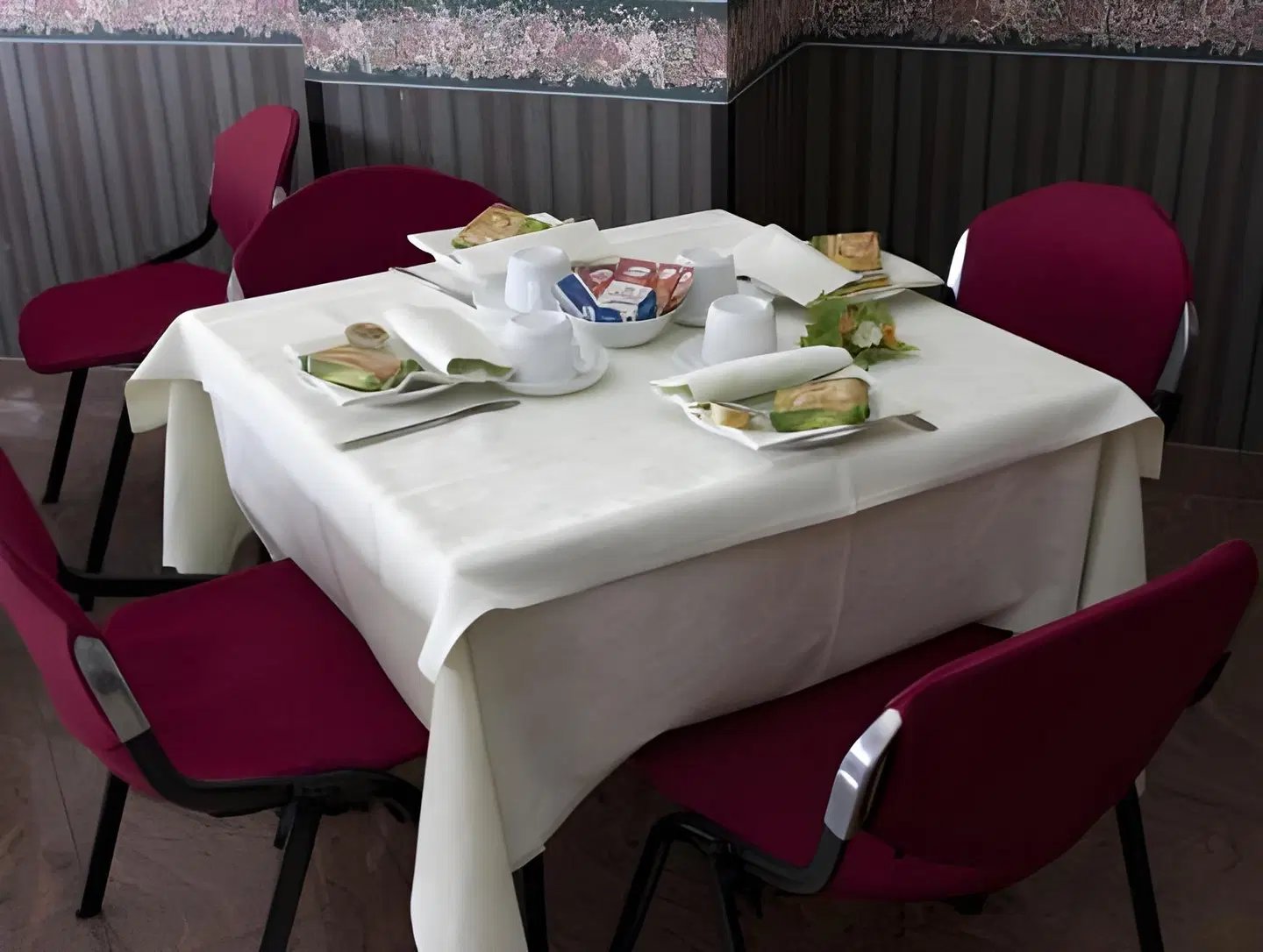 Kroma Restaurant