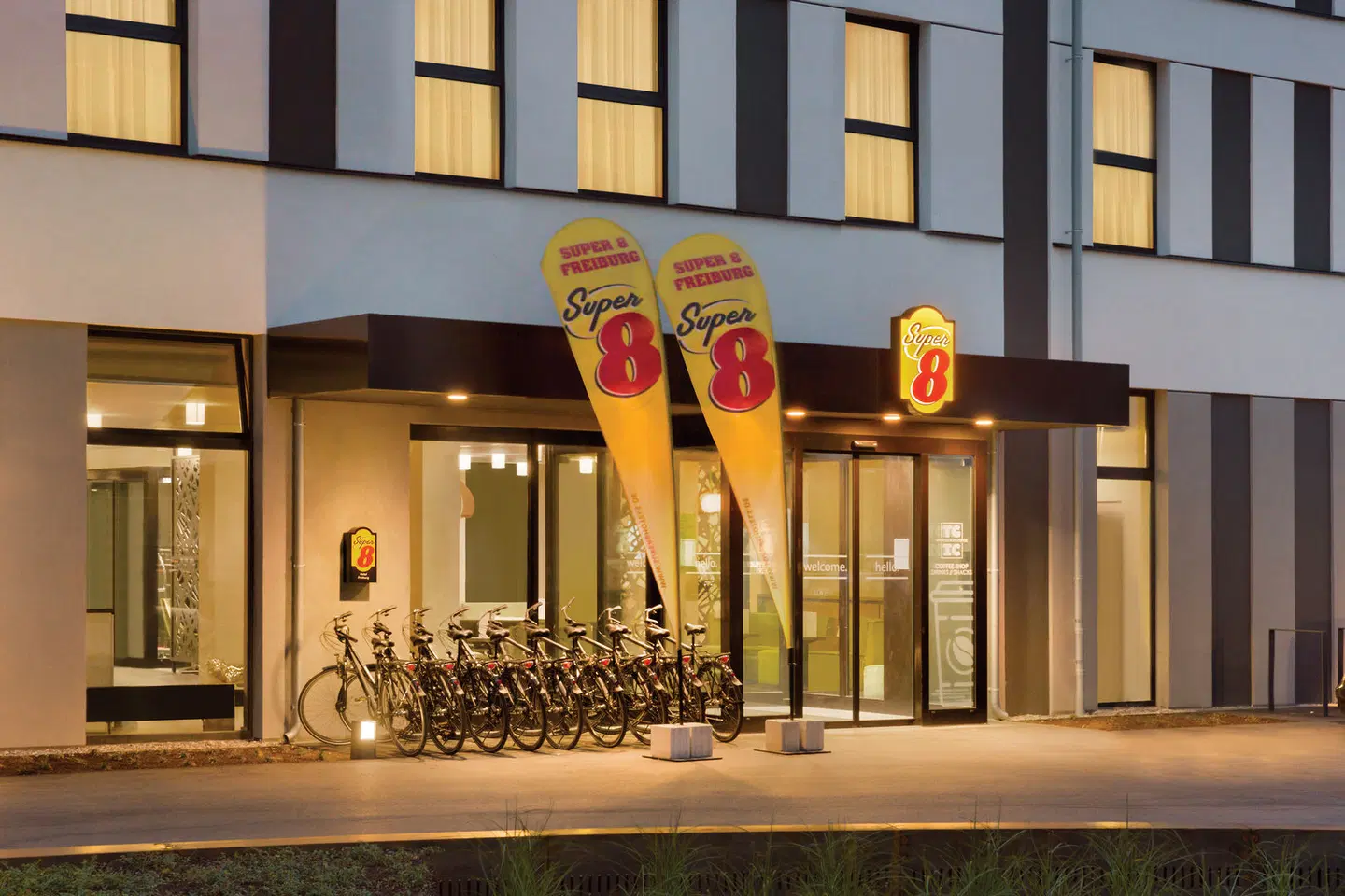 Super 8 by Wyndham Freiburg EXTERIOR