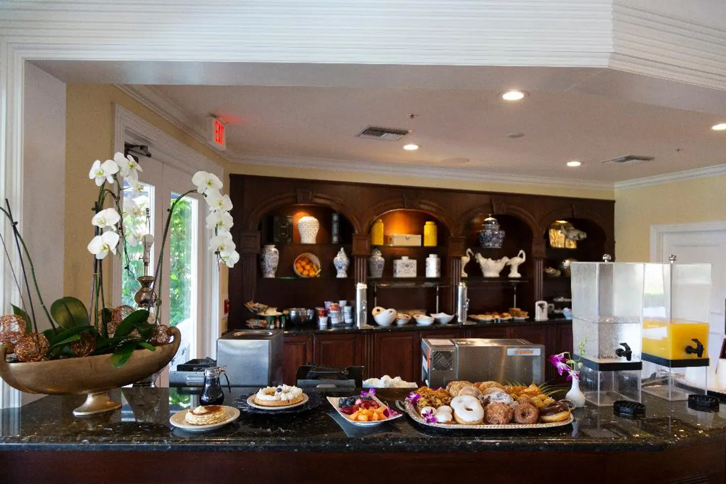 Inn at Pelican Bay Restaurant
