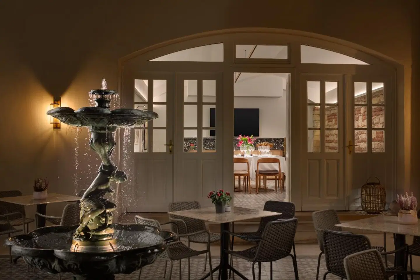 Hotel Bookquet Restaurant