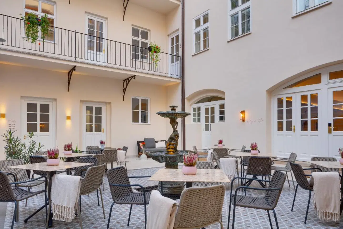 Hotel Bookquet Terrasse