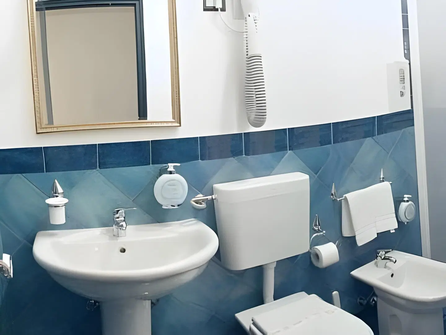 Mediterraneo Badezimmer