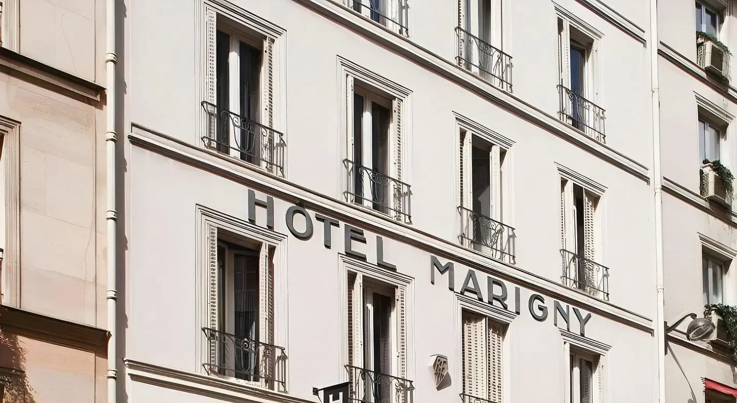 Opera Marigny EXTERIOR