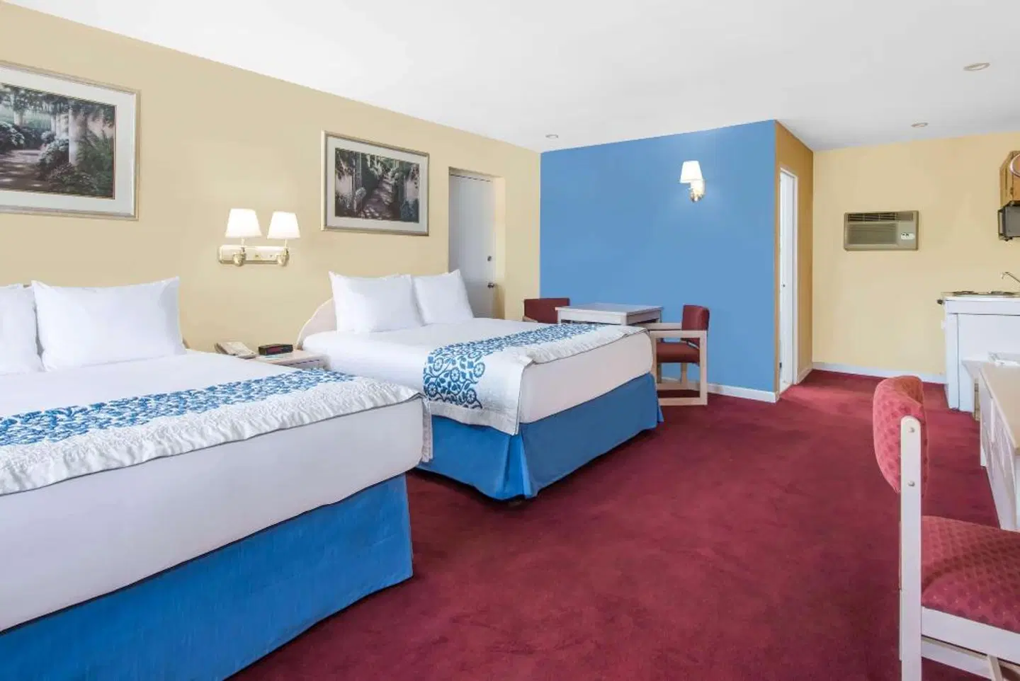 Days Inn by Wyndham Hicksville Long Island ROOM_EXAMPLE