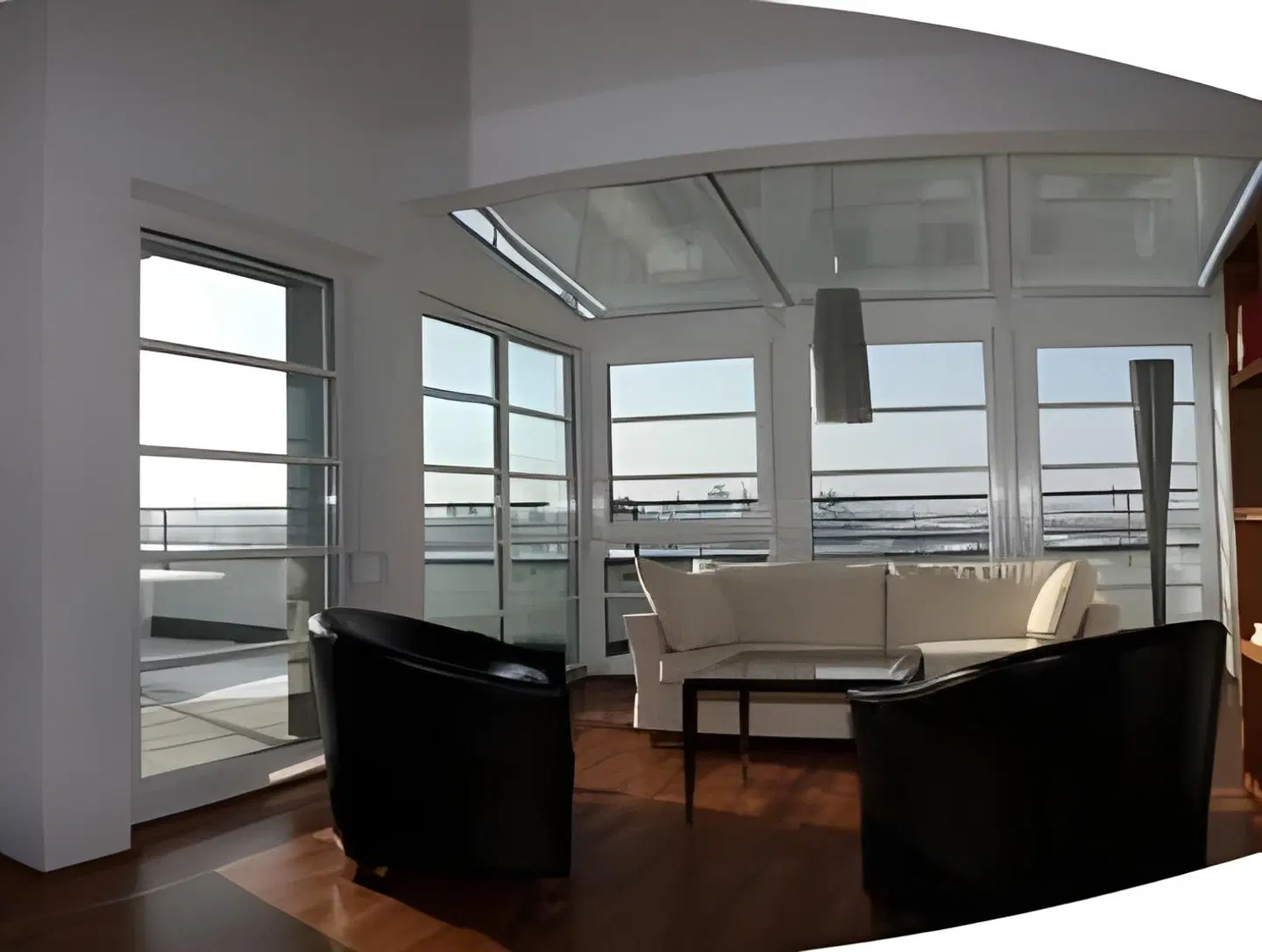 BTT LOUNGE_LOBBY