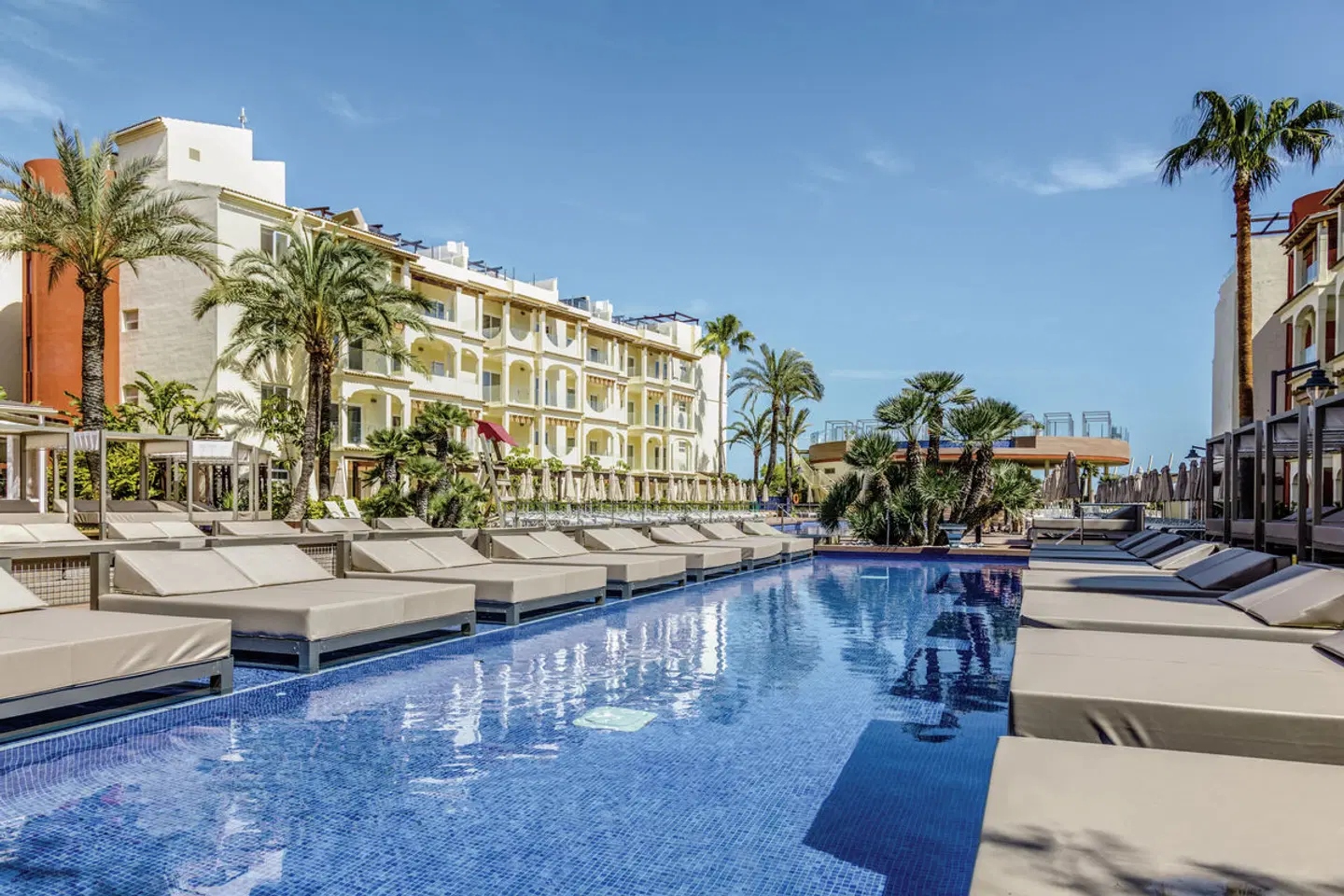 Zafiro Bahia OUTDOOR_POOL