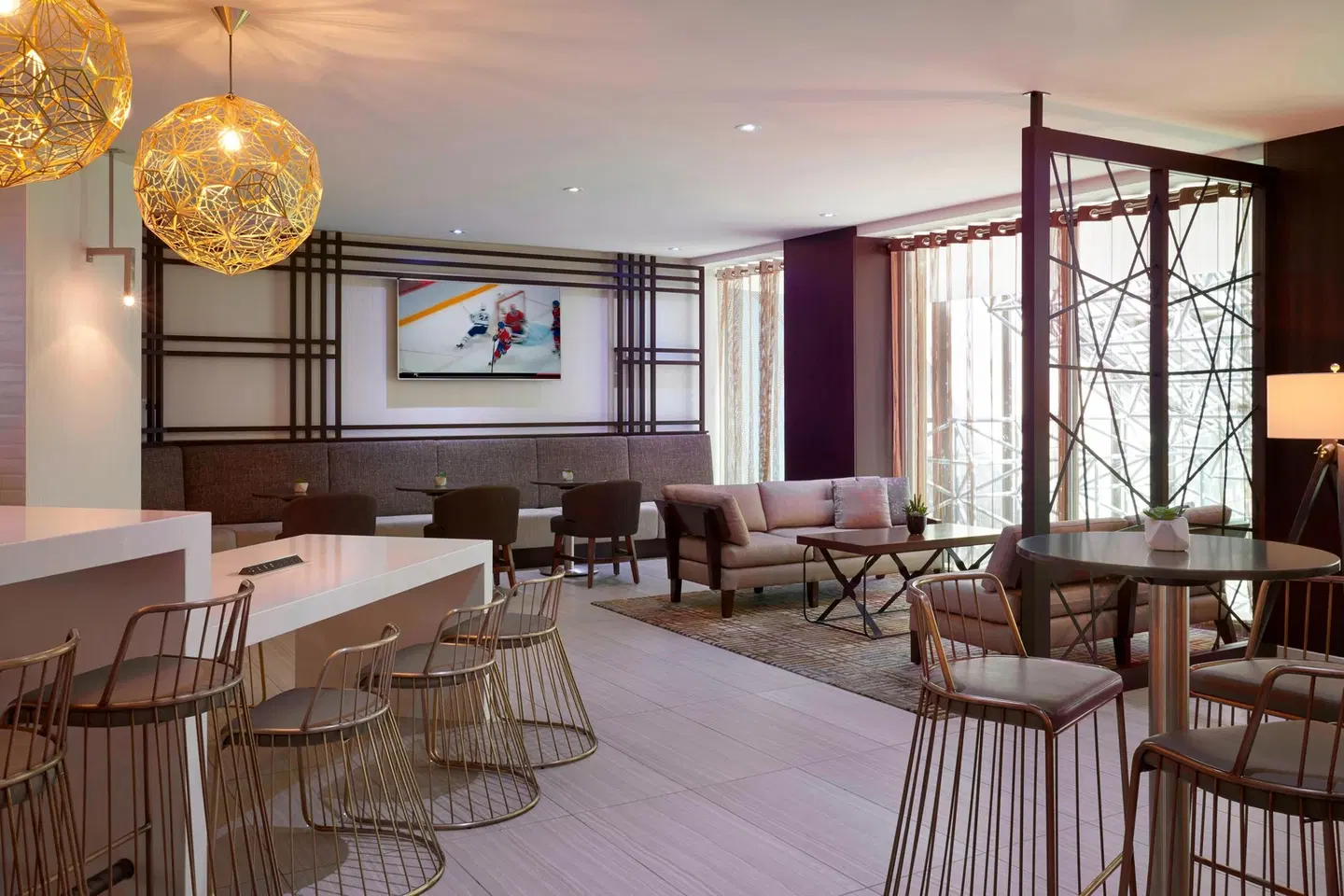 Toronto Airport Marriott Hotel Bar