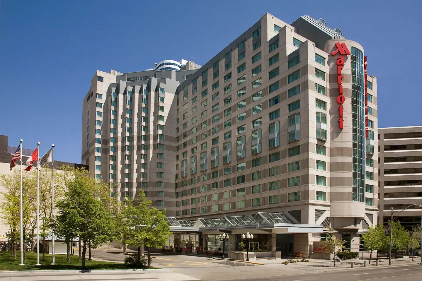 Marriott Downtown at CF Toronto Eaton Centre EXTERIOR