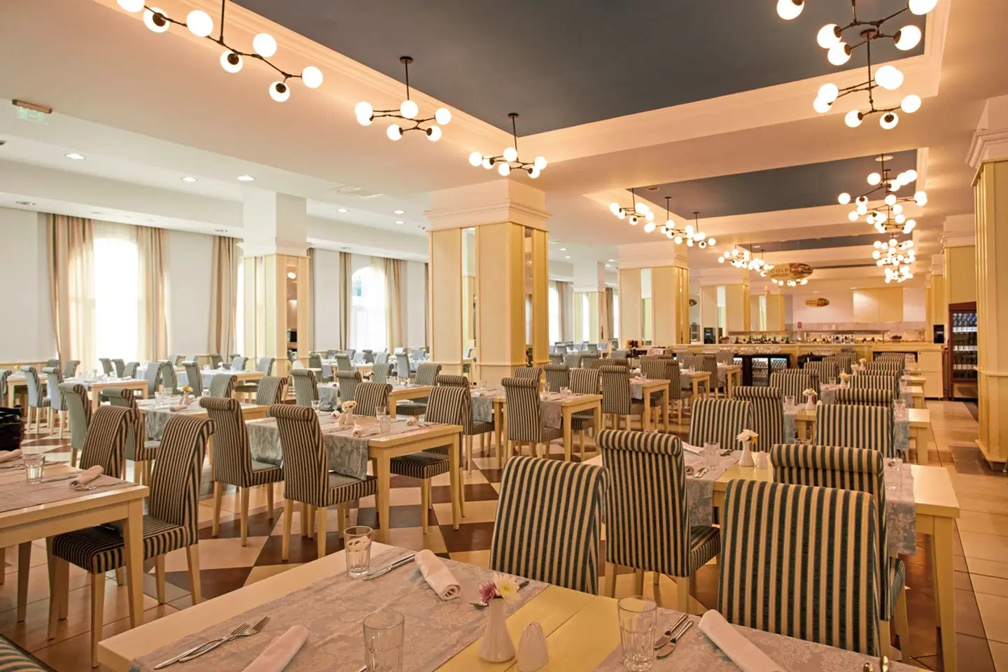 Alua Sunny Beach Resort & Spa Restaurant