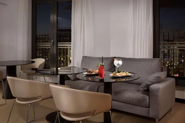 Meliá Berlin Bar